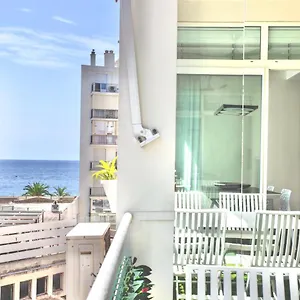  Apartment Luxurious 2 Bedrooms Apartment, 30 Meter From